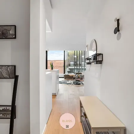 Apartment High Tides By Bloss - Duplex With Garage