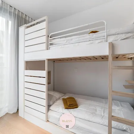 High Tides By Bloss - Duplex With Garage Apartment