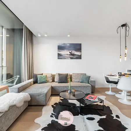 High Tides By Bloss - Duplex With Garage *